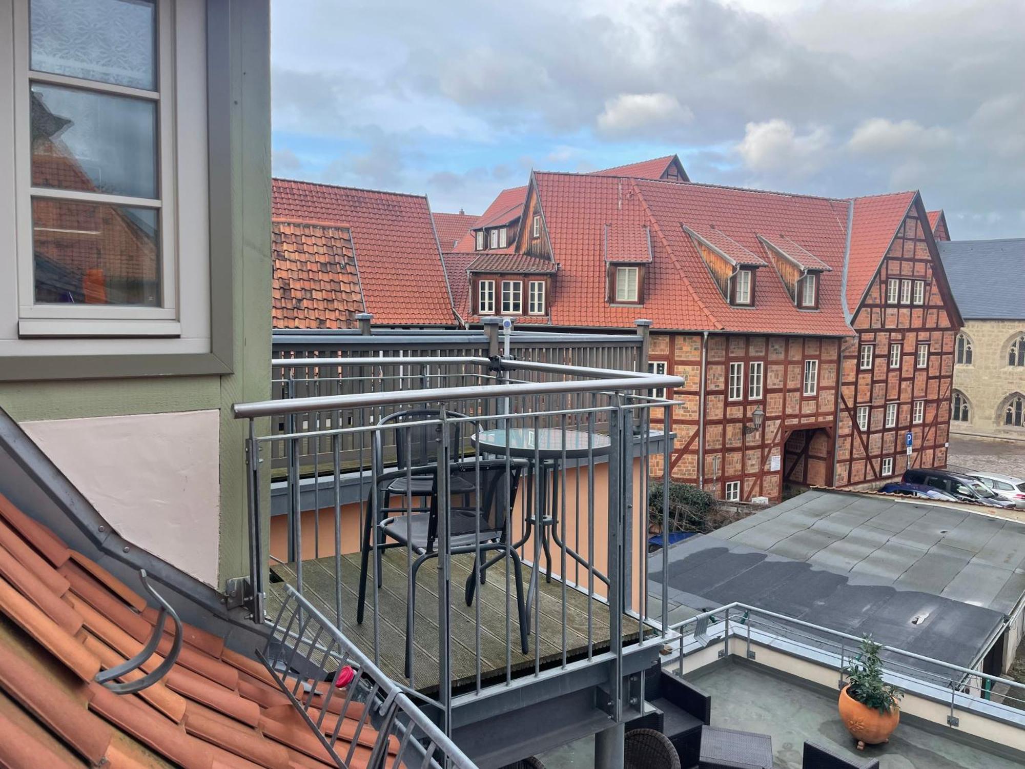 Urlaub Im Fachwerk - Klink Apartment Quedlinburg Luaran gambar